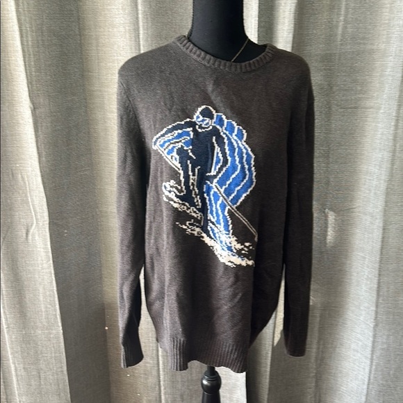 Urban Pipeline Gray and Blue Crewneck Sweater with Graphic Design - Picture 1 of 5